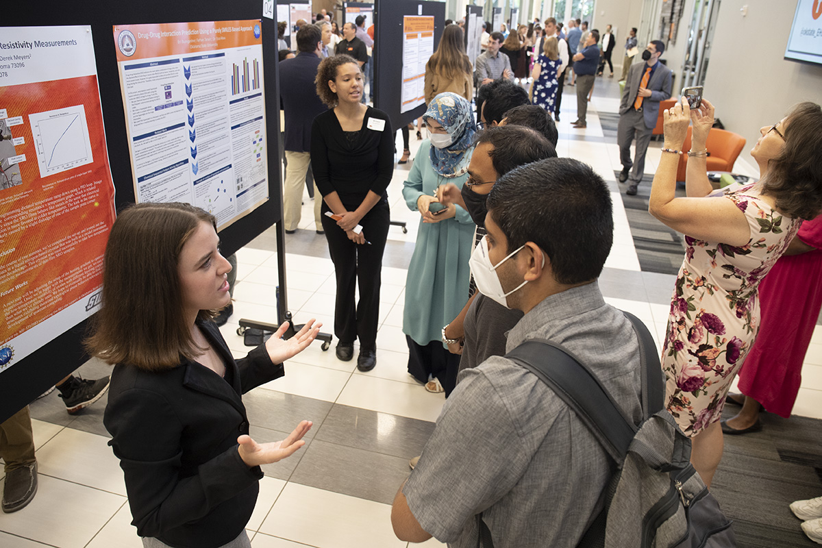 summer undergraduate research expo